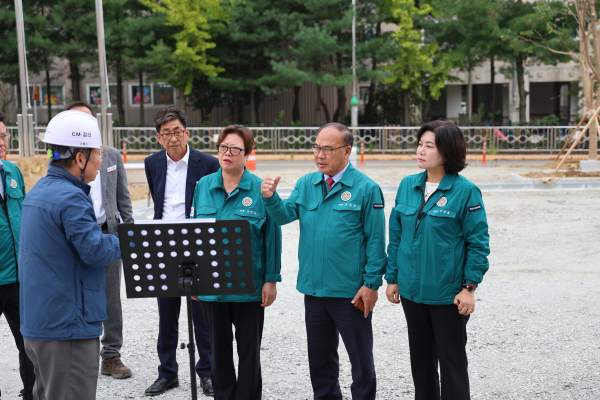 서산시의회 조동식 의장·가선숙 의원·이경화 의원, 동문1동 신축 청사 건립 현장 방문