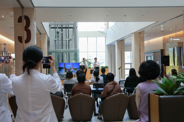 ‘가을맞이 색소폰 버스킹 공연’ 현장 모습