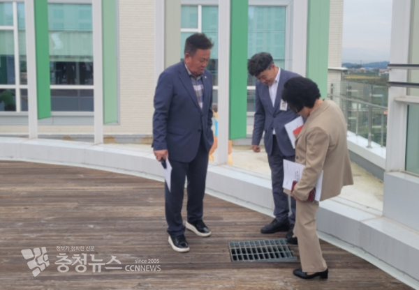 현장점검에 나선 논산시의원들