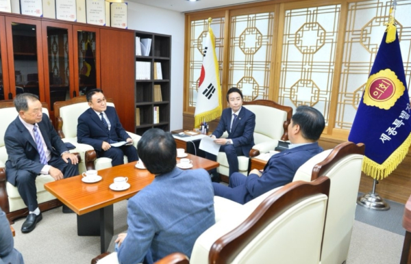 임채성 세종시의회 의장과 함께