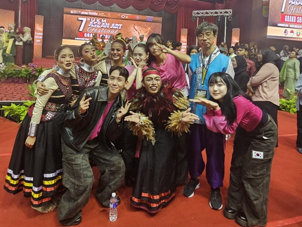 아세안 아트 페스티벌 사진