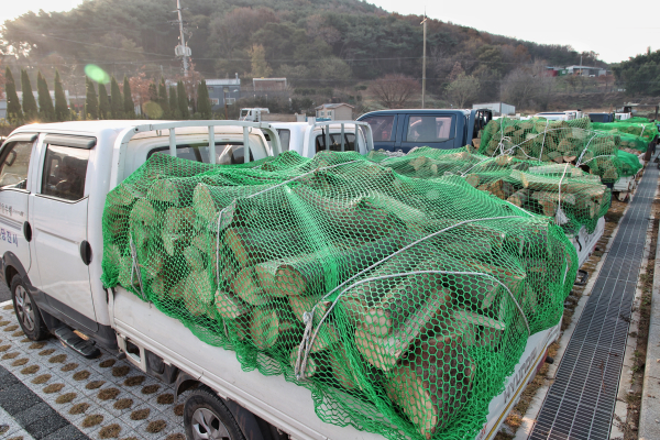 산림 임업인과 함께하는‘사랑의 땔감’ 전달 행사 진행 모습
