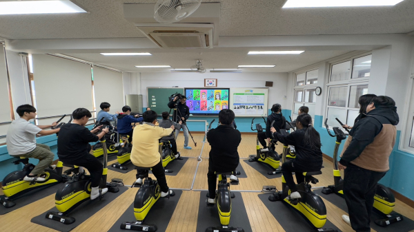 대전내동초 온라인 자전거 운동 시스템 구축 모습