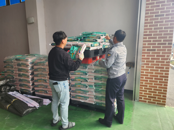 북한이탈주민 가정에 쌀 나눔