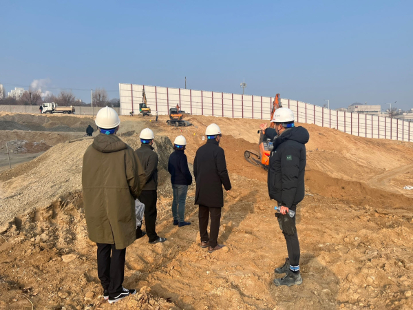 학교 주변 공사장 안전점검 진행 모습