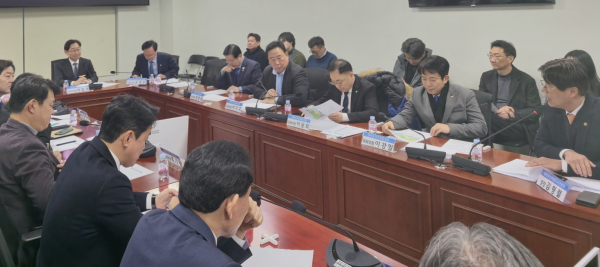 김형렬 행복청장, 충청권 국회의원 모임에 참석 모습