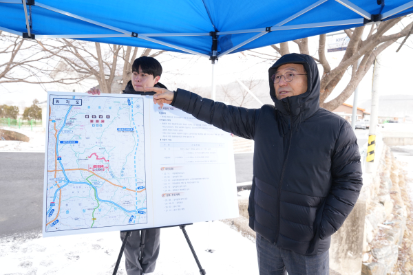 4일, 박상돈 천안시장 목천읍 방문 시민 의견청취 모습