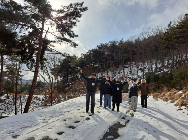 지난 4일 국립기억의숲에서 청소년 대상 체험프로그램을 운영하고 있다