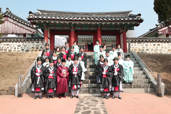 춘기 석전 봉행 모습