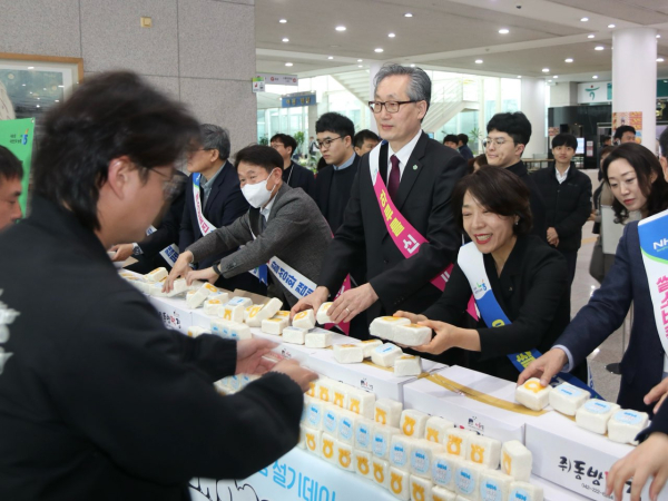 3월 14일, 백설기데이 홍보캠페인 진행 모습