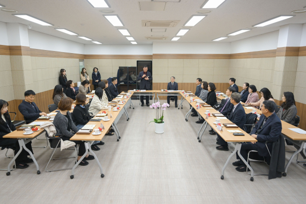 학교급식지원센터 직영화 관계기관 간담회 개최 모습