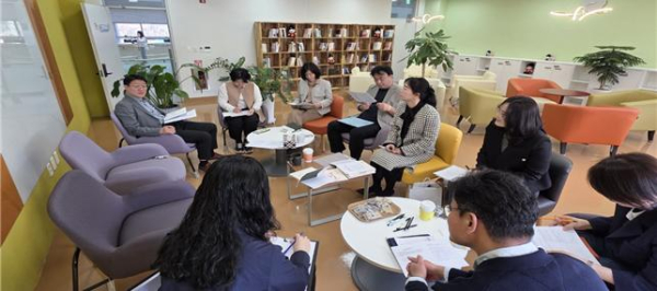 지난 14일에 세종교육원에서 열린 놀이중심 유아성장지원의 실제를 주제로 진행된 전문적학습공동체