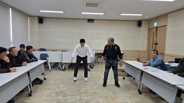 지난 24일, 농작업 보조슈트 보급