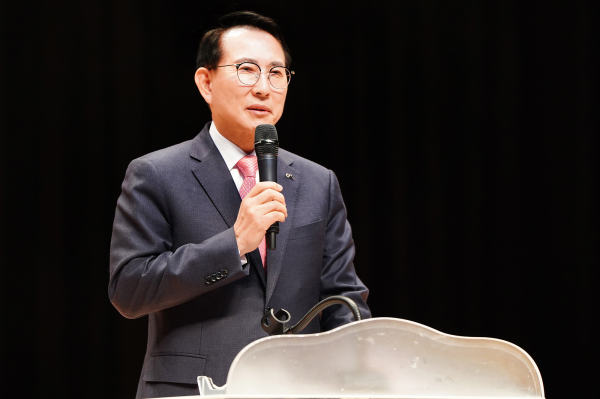 지난 25일 서산시 문화회관 대공연장에서 진행된 2025년 자살예방 멘토링 사업 설명회 개최 모습