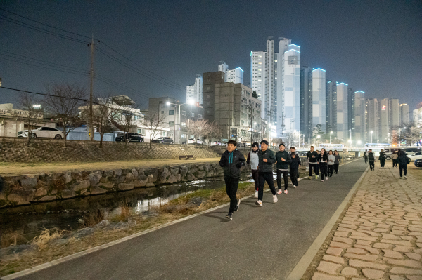 3월 20일 대동천에서 진행된 동구동런 달리기 모습