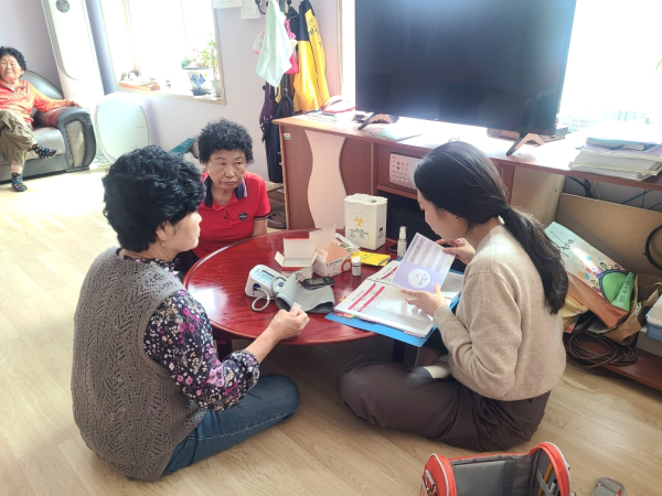 연동면, 경로당 24곳 대상 치매 예방 프로그램 실시 모습