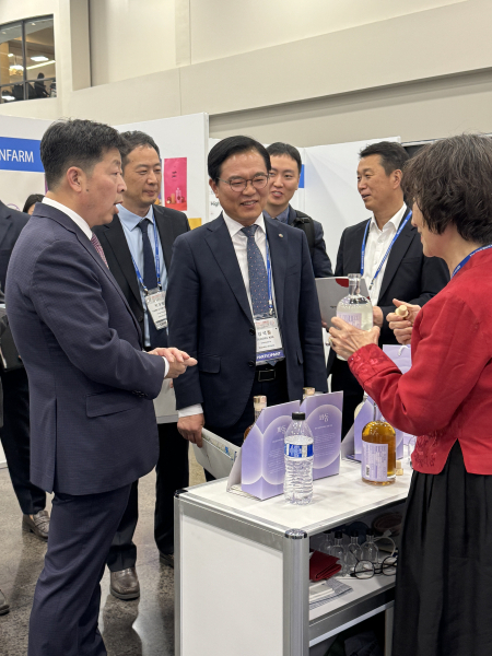 미국 세계한인비즈니스대회 수출 체결-(주)목천도가