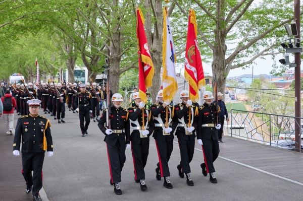 군악의장 거리퍼레이드(경제진흥원~현충사)