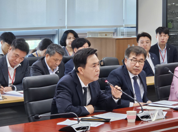 김태흠 충남도지사