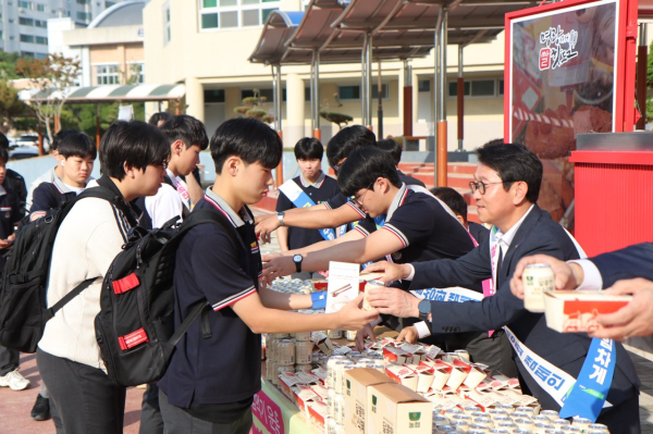 명랑핫도그와 아침밥 먹기 캠페인 전개