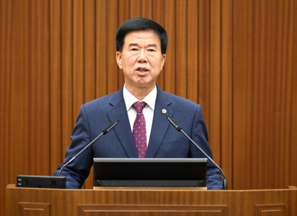 5분 발언하는 김동빈 세종시의원