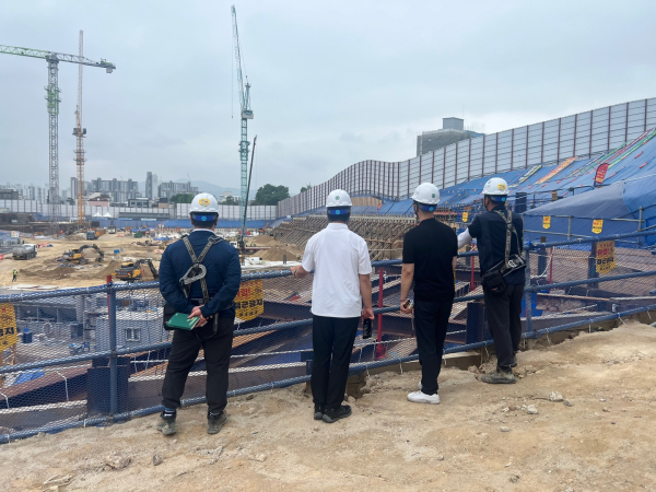 학교 주변 공사장 집중 안전점검 모습