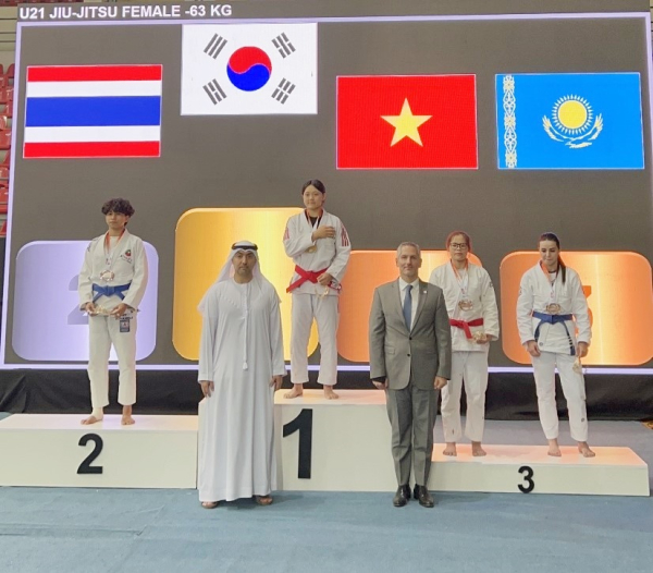 지난 26일 요르단 암만에서 열린 아시아 주짓수 선수권대회 이연지 선수 입상 장면
