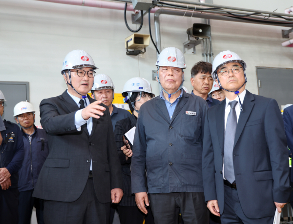 우원식 국회의장 태안화력발전소 방문 모습