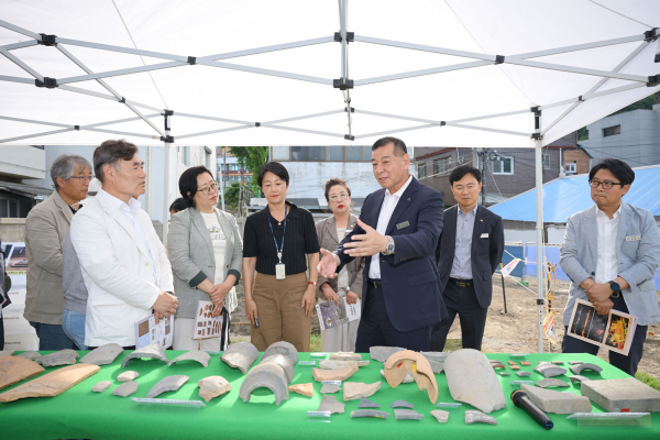 공주 대통사지 정밀 발굴 현장 설명회 개최 모습