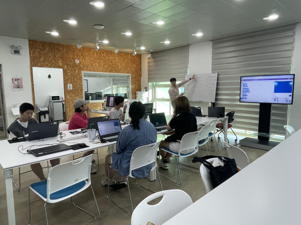 메이커스페이스 프로그램 교육 모습