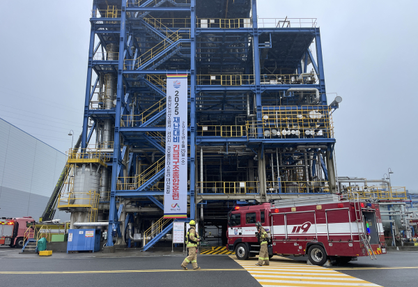 지난 25일 코오롱인더스트리 대산공장에서 진행된 2025년 재난 대비 안전충남훈련 진행 모습