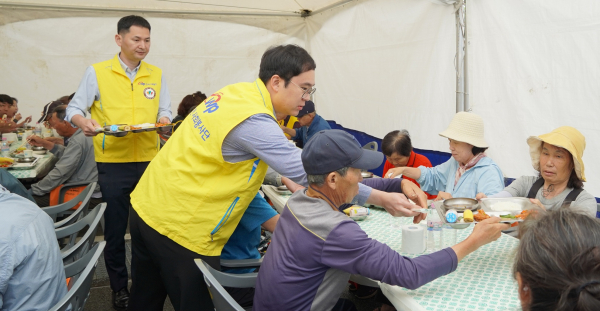 온기나눔 배식 봉사 모습