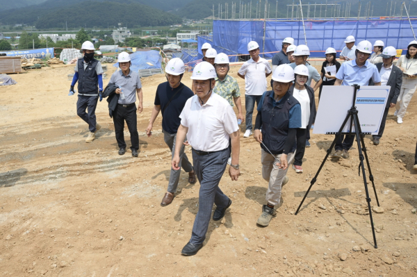 7일,최원철 시장,이 신풍면과 우성면 일원에서 현장 중심의 소통 행정 진행 모습