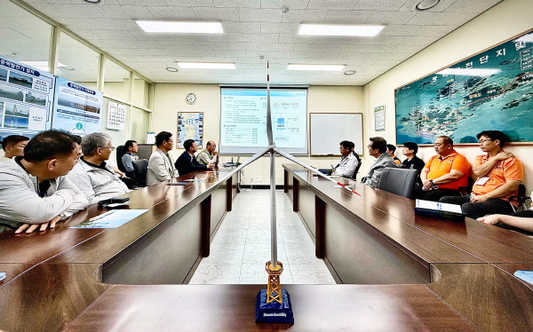 신재생에너지 산업 선진지 견학 진행 모습