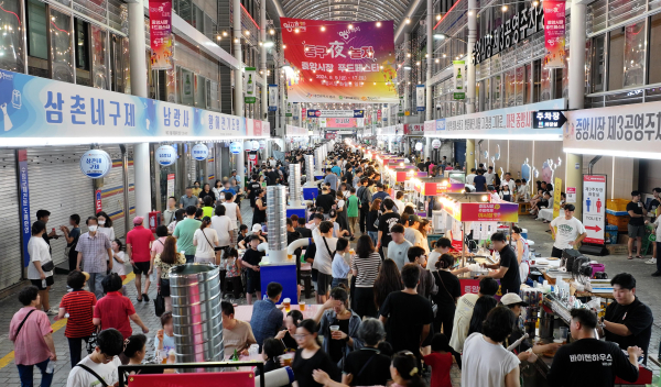 지난해 열린 대전 0시축제 ‘중앙시장 푸드페스타’ 현장 (화월통)