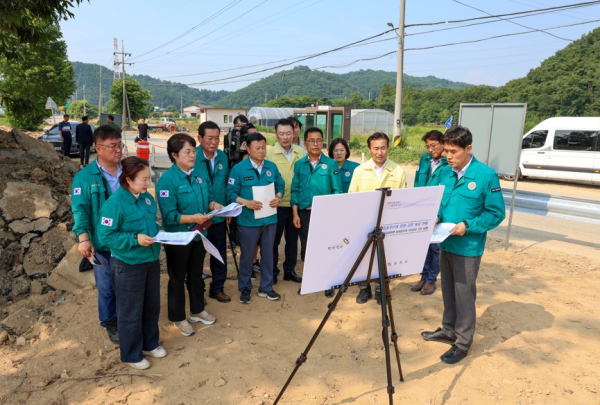 당진시의회 산업건설위원회 집중호우 피해지역 현장 방문