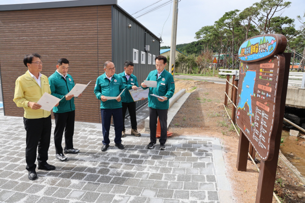 서산시의회 조동식 의장 · 김용경 의원 · 이정수 의원, 풍전저수지 둘레길 현장 방문 모습