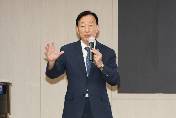 '2025 지방공무원 신규임용(예정)자 교육’ 교육감 특강 진행 모습