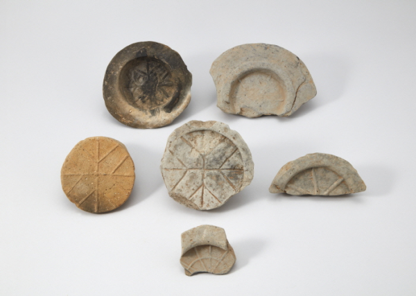 한성과 지방 출토 수막새