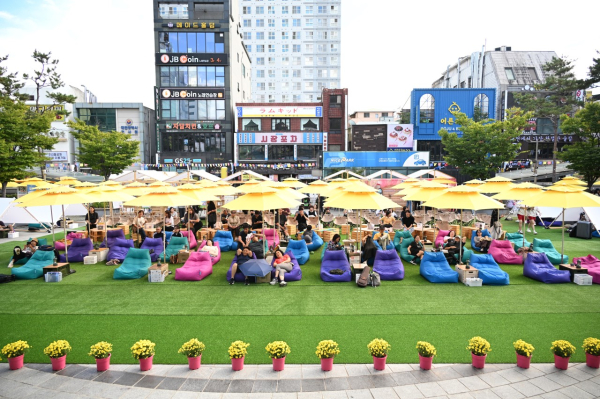 지난 20~21일 대흥동 우리들공원 일원에서 진행된 2025년 북페스티벌 현장 사진