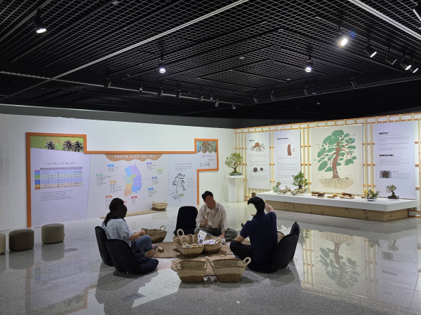 국립수목원 협업전「식물, 문화를 만들다」