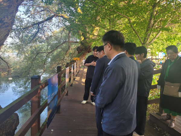 ‘대청호 상수원관리지역 탄소중립 공동체 환경캠페인’ 실시 모습