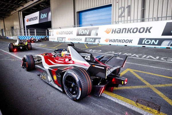 포뮬러 E 시즌 11 런던 E-Prix 경기 장면