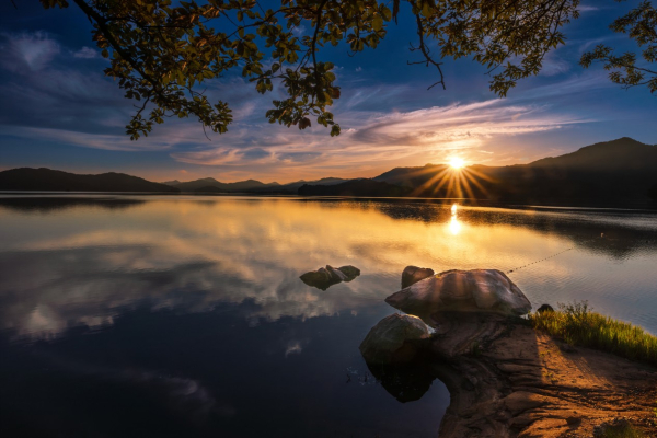 대상: 거북바위의 일출