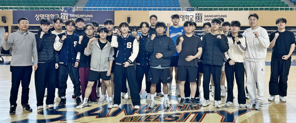 농구특강 후 기념촬영 모습