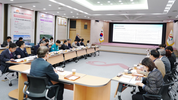 지난 12일 시청 대회의실에서 열린 제3차 기후위기 적응 대책 수립 용역 최종 보고회 개최 모습