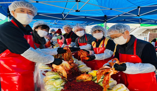 김장나눔행사 “함께 준비하는 김장, 따뜻한 나눔” 진행 모습