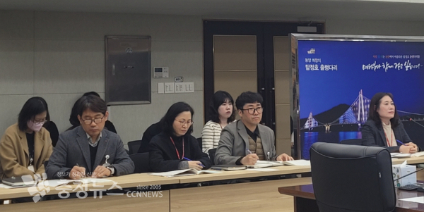 임멍복 예산실장과 팀원들