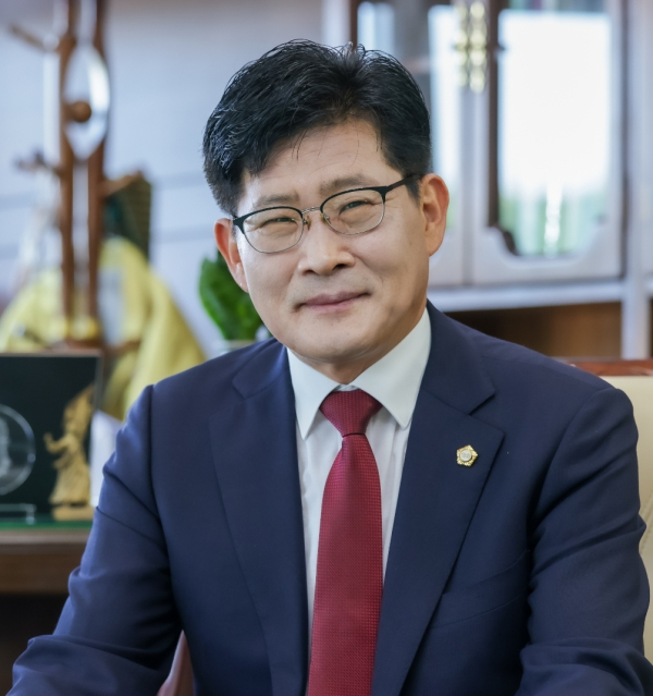 정도희 천안시의회 의장