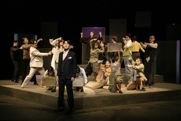 연극 '베니스의 상인' 리허설 공연 모습